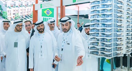 Al-Ittihad newspaper was launched in Abu Dhabi and Abu Dhabi TV began broadcasting, becoming the UAE’s first official television station.